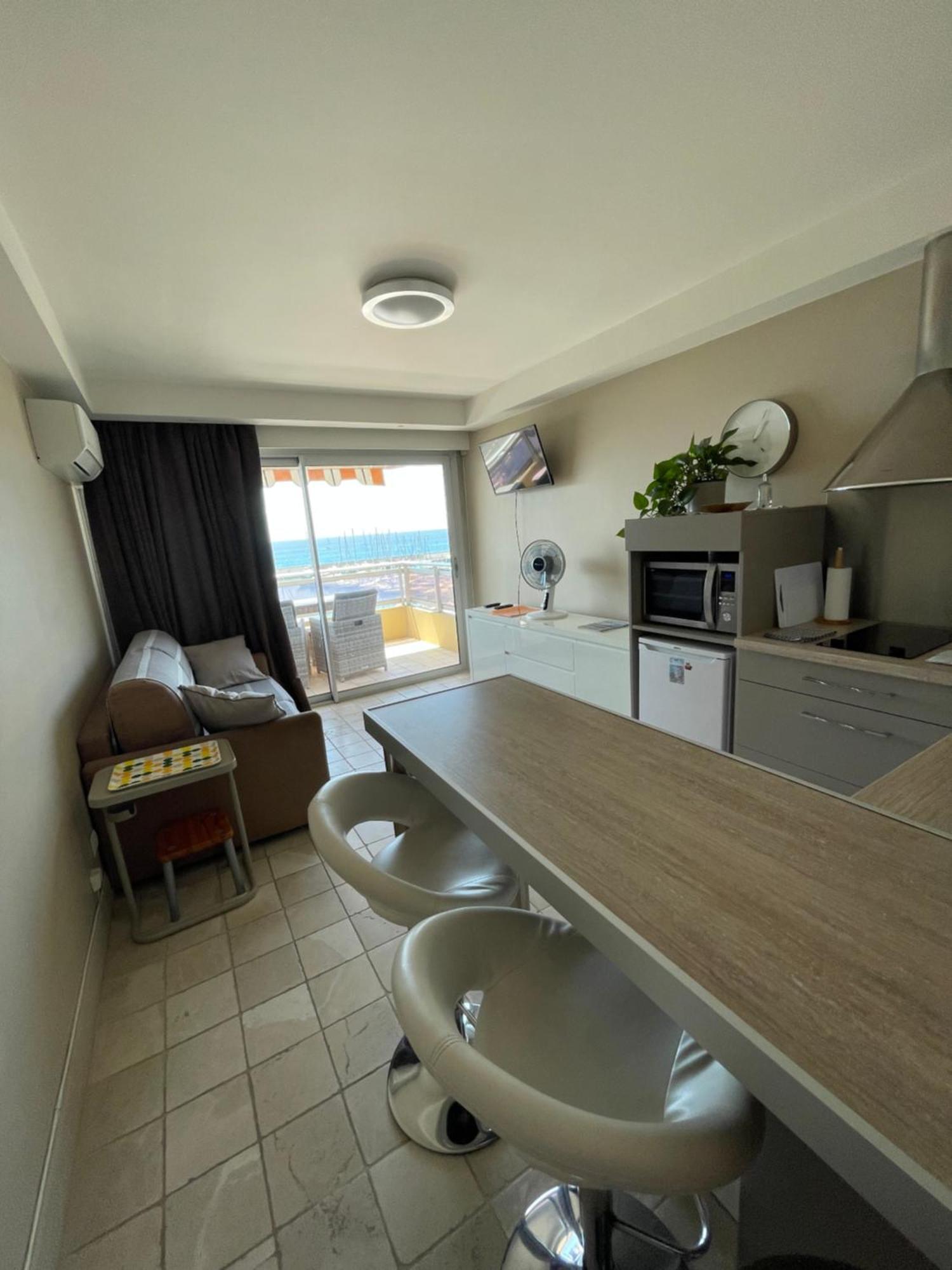 Superbe Appartement En Bord De Mer, Pres Du Centre Et Des Plages Menton Ngoại thất bức ảnh